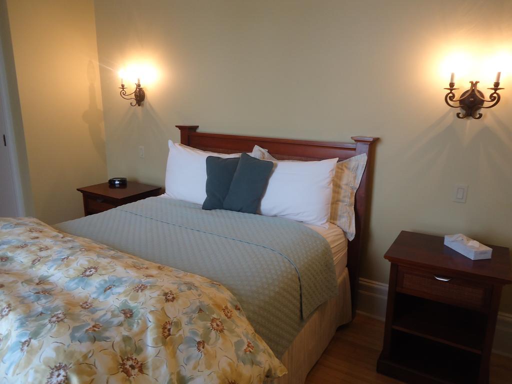 Maison Tait House Hotel Shediac Bagian luar foto