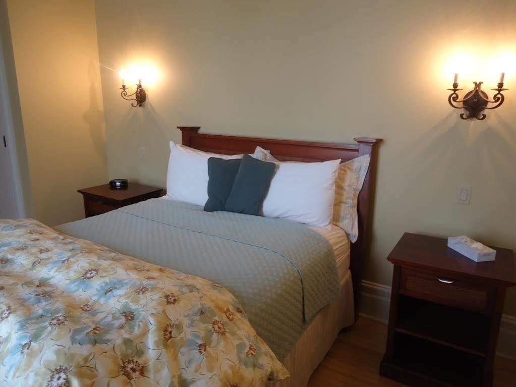 Maison Tait House Hotel Shediac Bagian luar foto